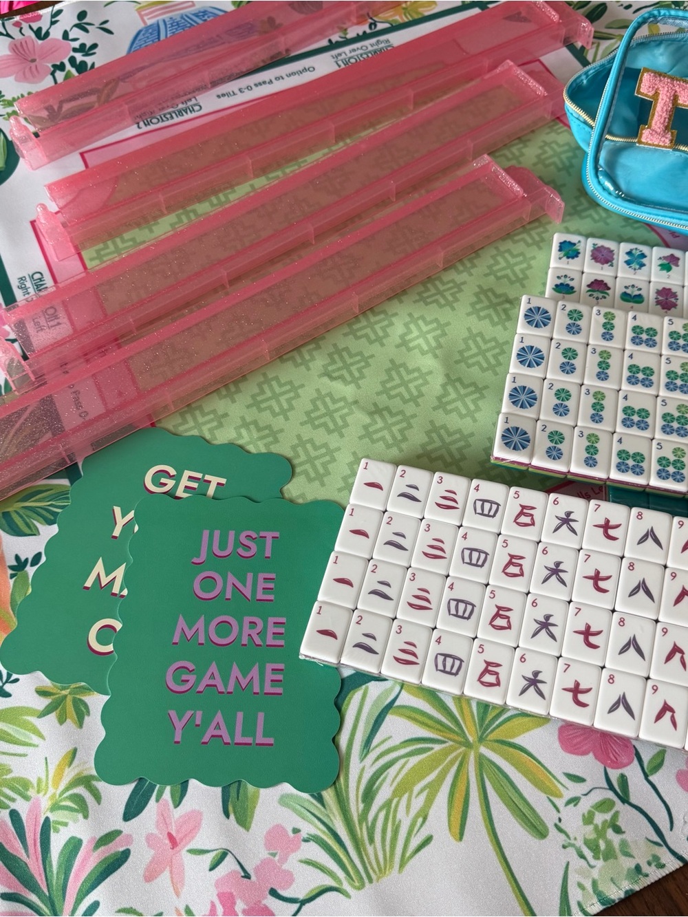 American Mahjong Pink Tropical Set - tiles, mat, racks, shuffle cards - Picture 16 of 16